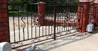 Купить дистанционные ворота Боровичи, цена от 4100 руб.