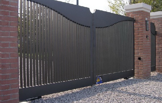 Купить новые ворота Абакан откатные в Боровичах по цене от 83024 руб