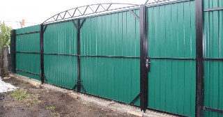 Купить ворота из профнастила Боровичи, цена от 4100 руб.