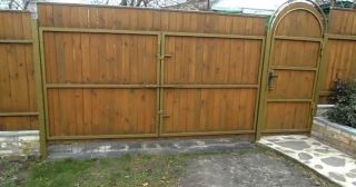 Купить распашные ворота деревянные Боровичи, цена от 2751 руб.