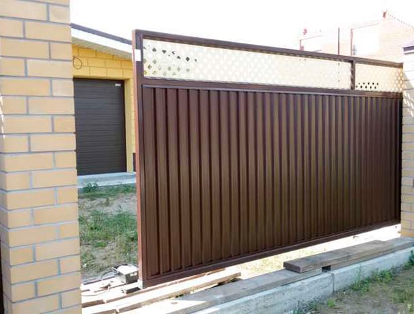 Эстетика и Надежность: Ворота Grand Line для Вашего Дома в Боровичах от 37154 руб